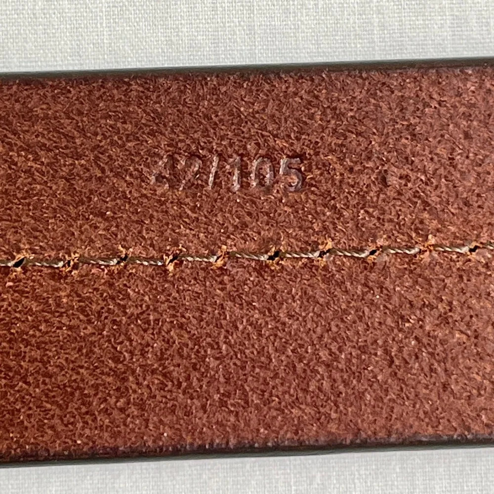Joseph Abboud Belt Size 42, Dark Brown, Silver Finish Buckle